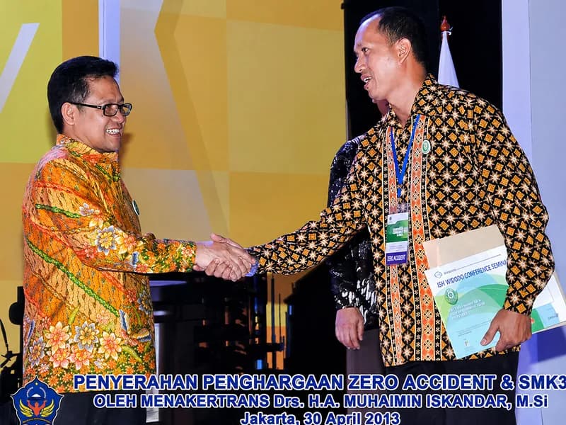 Penghargaan Zero Accident & SMK3
