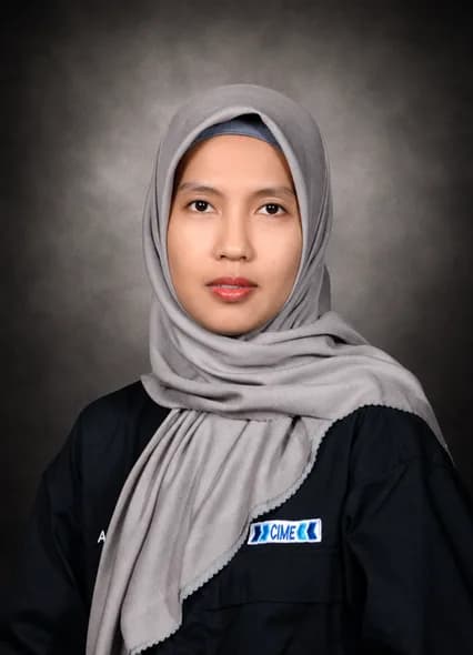 Anik Lestari portrait
